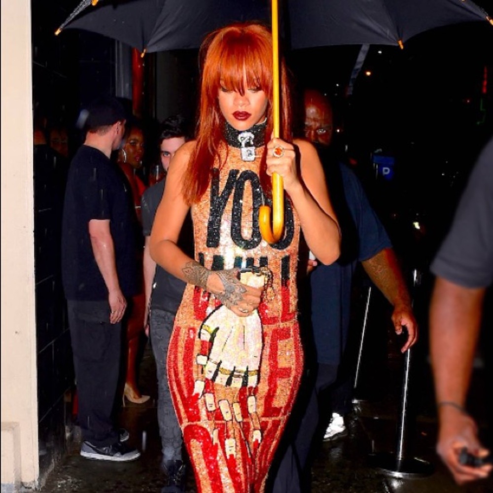 Discount Universe HAND bag. Worn by Rihanna